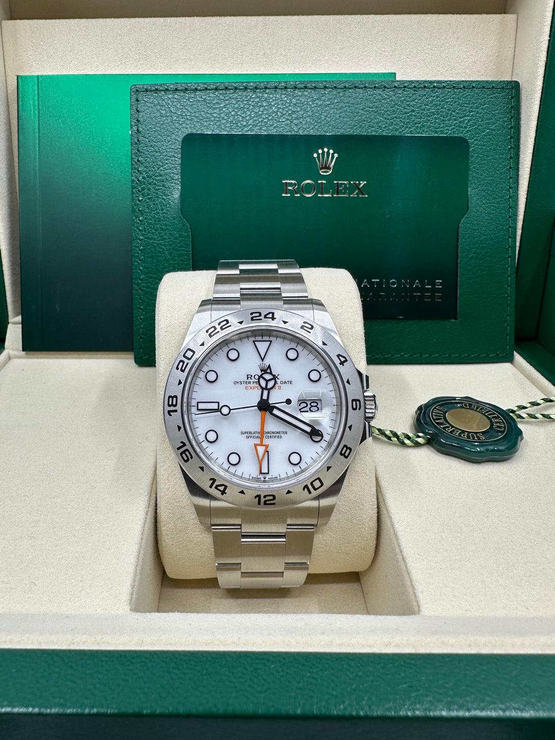 Rolex Explorer II Polar 2025 - Oystersteel - White Dial - Oyster Bracelet - 226570 w