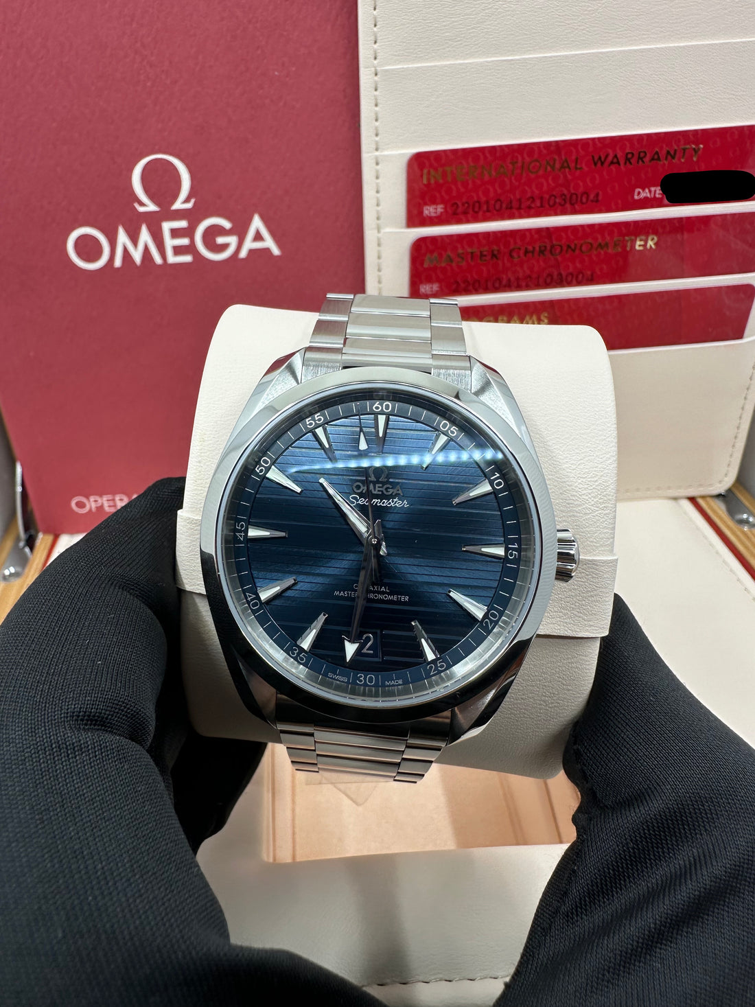 Omega Seamaster Aqua Terra 150M OMEGA Co-Axial Master Chronometer - 41 mm Steel Case - Blue Dial - 220.10.41.21.03.004