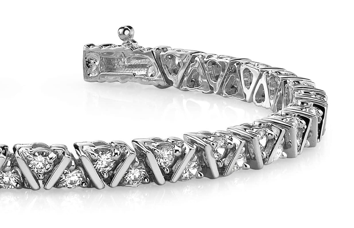Leaning Fence Diamond Bracelet with 1.96 ct.(finished) 2mm