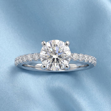 Brilliant Dreams Diamond Engagement Ring with 2.27 ct. (2.00 ct. center diamond)