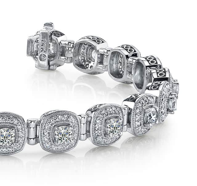 Fanciful Round Diamond Bracelet With Tube Links Diamond  with 4.72 ct.(finished) 1.1mm, 3.4mm