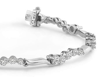 Wavy Journey Diamond Bracelet with 3.00 ct.(finished)