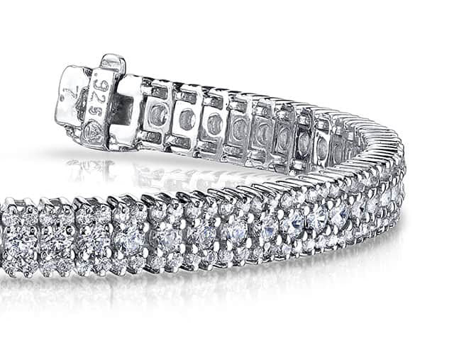 Flashy Prong Set Diamond Bracelet Diamond  with 4.49 ct.(finished) 1.1mm, 2.1mm