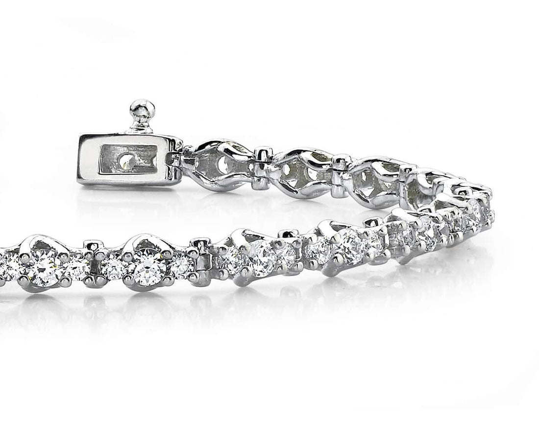Triple Diamond Link Bracelet Diamond  with 2.07 ct.(finished) 1.5mm, 2.25mm